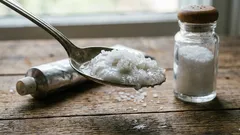 Pasta de dentes com sal — uma descoberta para as donas de casa: formas inesperadas de utilizar uma mistura simples