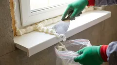 Os vestígios de espuma de montagem desaparecem sem deixar rasto: memorize estas formas simples de remoção